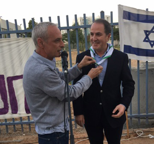 _estrategic_tohnitmitar_PublishingImages_%D7%9C%D7%A1%D7%A8%D7%99%20%D7%91%D7%A6%D7%95%D7%A4%D7%99%D7%9D%20.jpg (1)